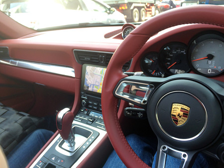 991.2 carrera S interior