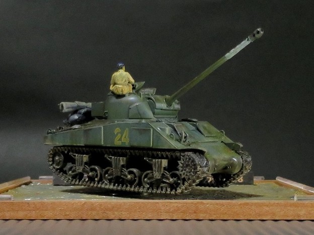 17 Sherman 1C Firefly  1;48
