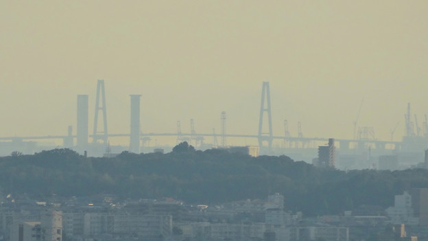スカイワードあさひ No - 061:展望室からの眺め(名港中央大橋と中部電力・新名古屋火力発電所)