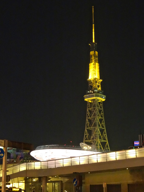 オアシス21越しに見た名古屋テレビ塔 - 1