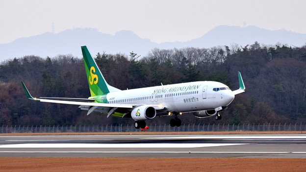 JA03GR_春秋航空B-737-1