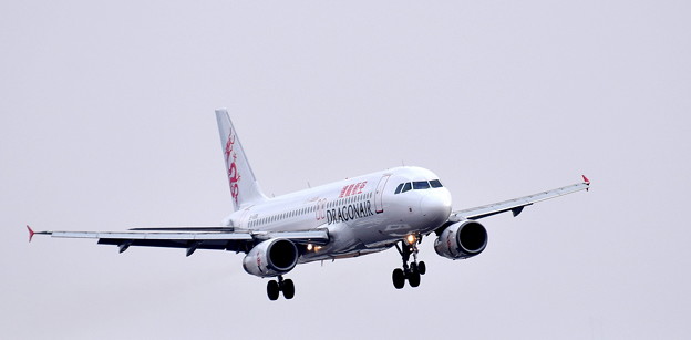 B-HSN_香港ドラゴン航空_エアバスA320-1