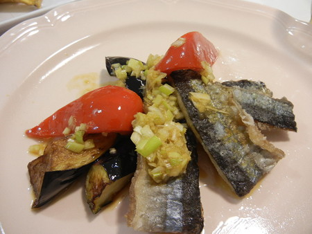 秋刀魚と揚げ茄子の香味だれ