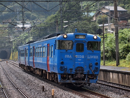 キハ66系快速シーサイドライナー 長崎本線現川駅