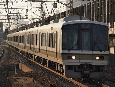 221系快速 東海道本線塚本駅02