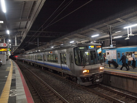 223系関空快速 阪和線日根野駅