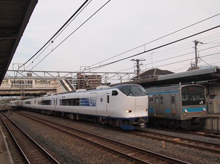 281系特急はるかと205系普通 阪和線上野芝駅