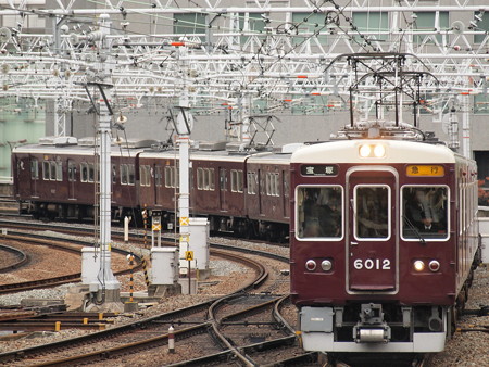 阪急6000系急行 阪急宝塚線梅田駅02