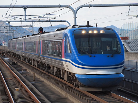 HOT7000系特急スーパーはくと 山陽本線加古川駅