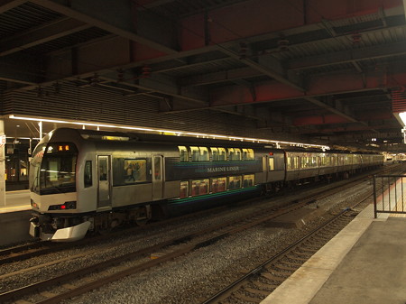5000系快速マリンライナー 瀬戸大橋線岡山駅