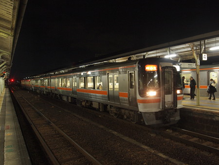 キハ75形快速みえ 紀勢本線松阪駅02