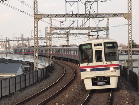 京王9000系区間急行 京王相模原線稲田堤駅02