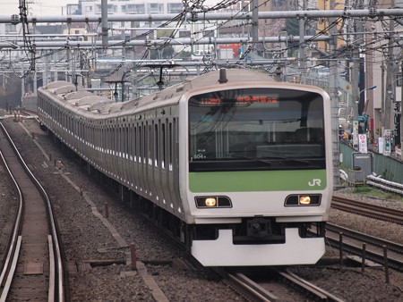 E231系普通 山手線駒込駅 01