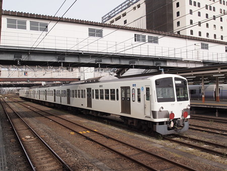 西武新101系甲種 中央本線八王子駅01