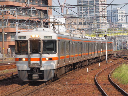 313系普通 東海道本線熱田駅01