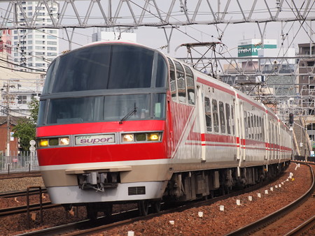 名鉄1000系特急 名鉄名古屋本線金山~神宮前
