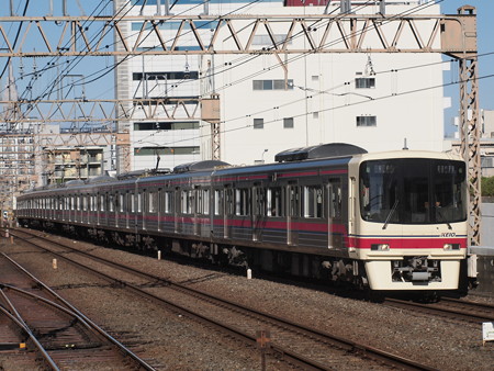 京王8000系各停 京王線笹塚駅