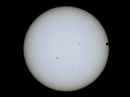 201206061328-太陽（トリミング）