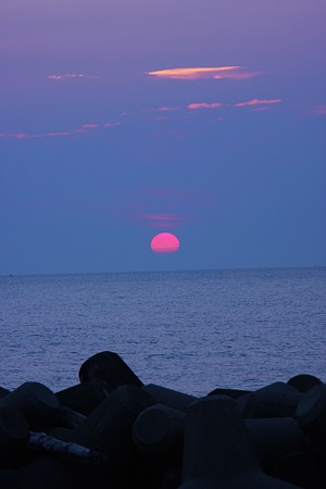 ７月２６日　日本海に沈む夕日(1)