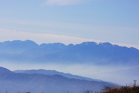 霧ヶ峰から　山並みと雲海