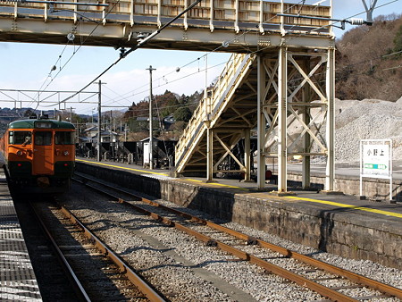 １１５系吾妻線（小野上駅）