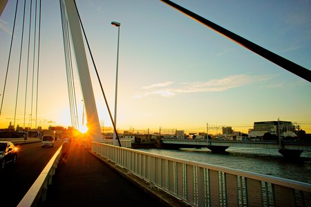 高砂橋 太陽が眩しい
