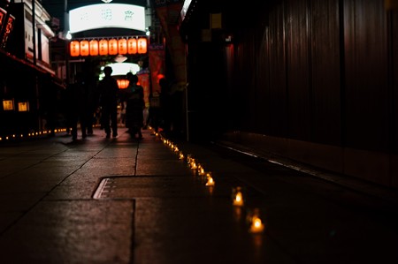 寅さんの夕べ 花ローソク