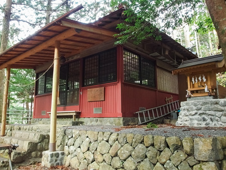 寸又峡 外森神社