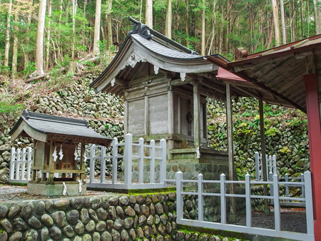 寸又峡 外森神社