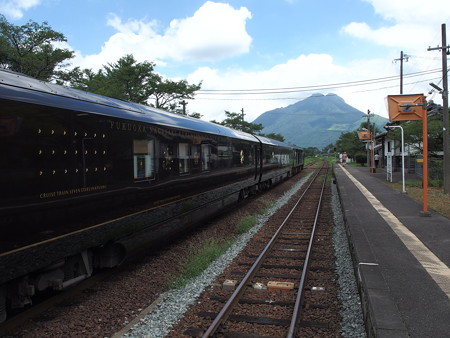 P8171100