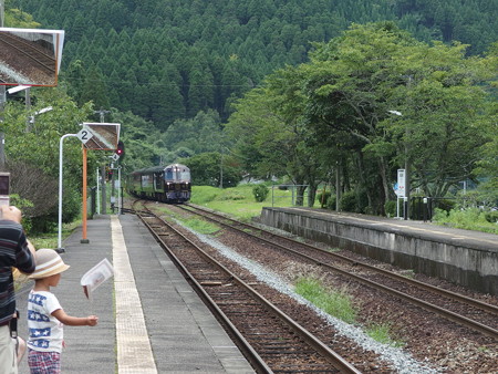 P8171090