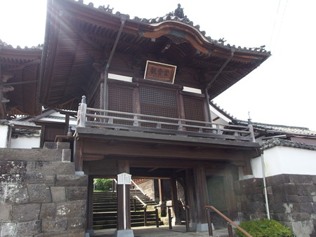 P9071702