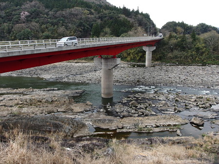 P3302282