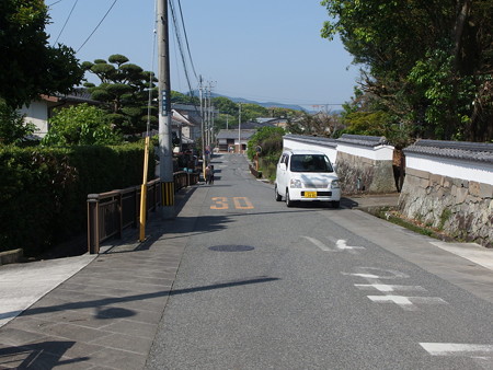 P4303182