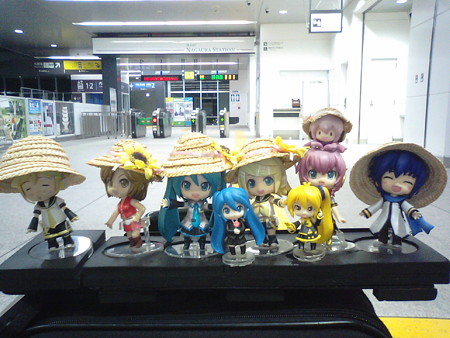 自宅最寄り駅に帰りつきました(≧▽≦)ゞ リン:「お疲れちゃまー♪」...