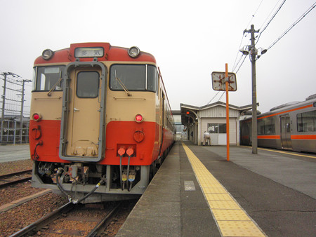 キハ48形