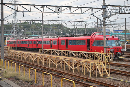 ７025F 廃車回送