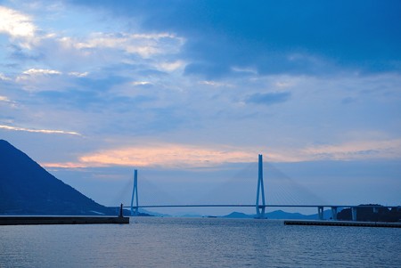 朝の多々羅大橋
