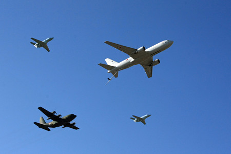 KC-767 C-130H U-125A による異機種編隊飛行 IMG_9125_2