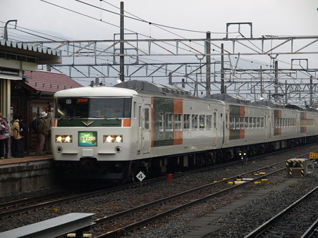 185系特急はまかいじ(小淵沢駅)1