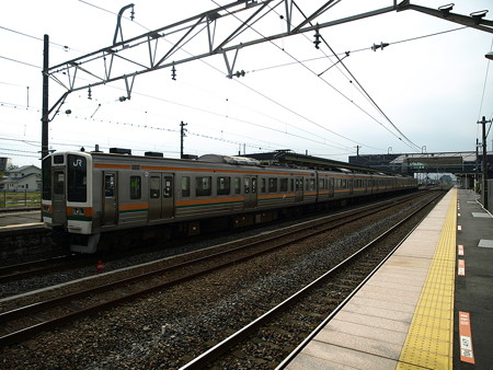211系(宝積寺駅)2