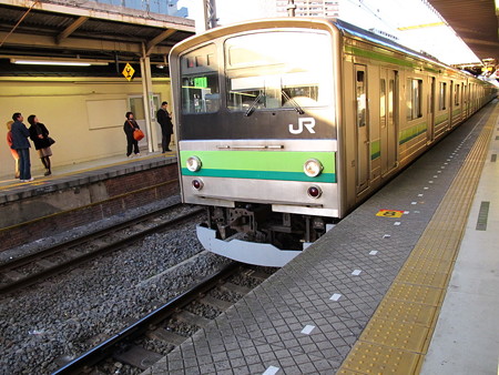205系(東神奈川駅)