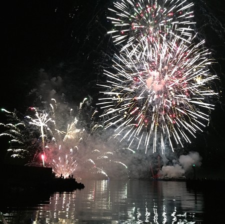 宇和島湾海上打ち上げ花火32