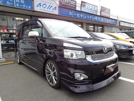 ヴォクシー　ＬＥＤ打ち替え