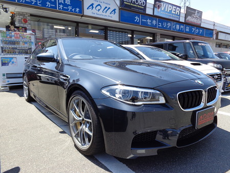 ＢＭＷ　Ｍ５　ルームランプＬＥＤ交換