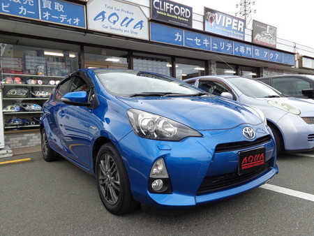 トヨタＡＱＵＡ　新潟県　純正クルコン取付・ルームランプ増設加工