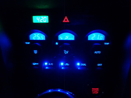 ＢＲＺ　山梨県　ＬＥＤ打ち替え　エアコンパネル