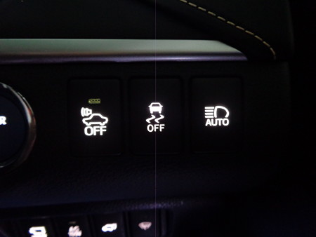 ハリアー６０系　東京都　車内ＬＥＤ打ち替え　スイッチ類