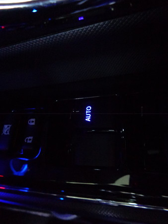トヨタＡＱＵＡ　石川県　車内ＬＥＤ打ち替え　パワーウインドウスイッチ