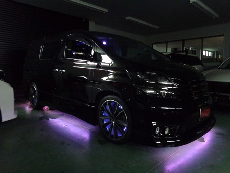 ヴェルファイア　岐阜県　アンダーＬＥＤ８